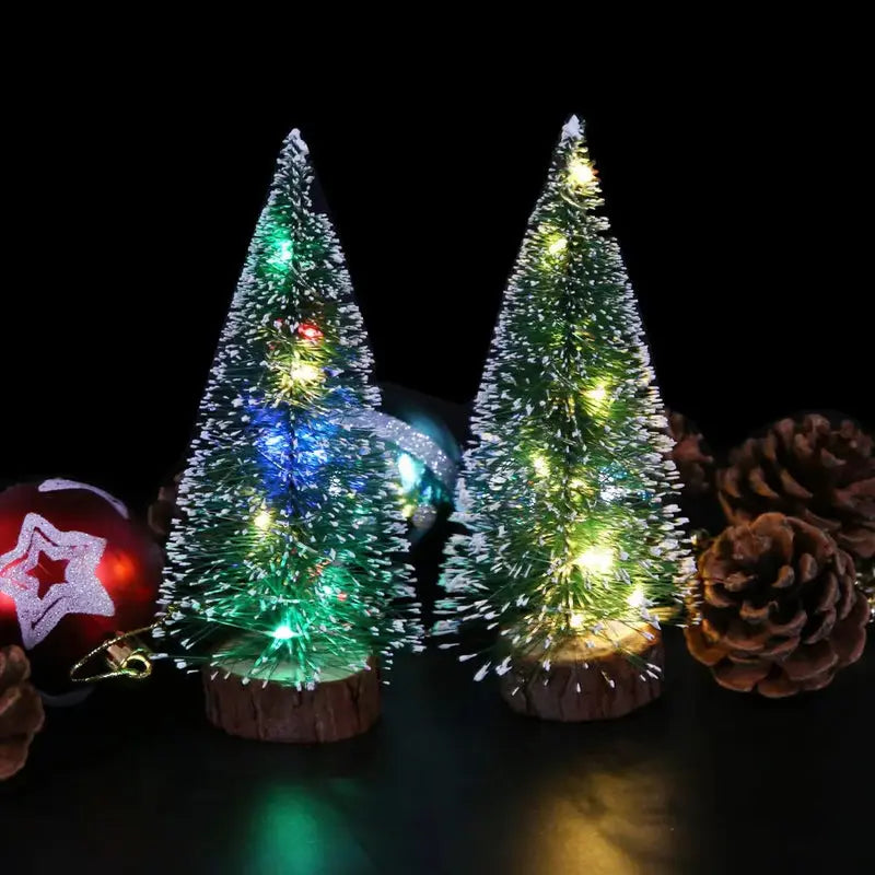 Mini Pinheiro de Natal Nevado com Luzes